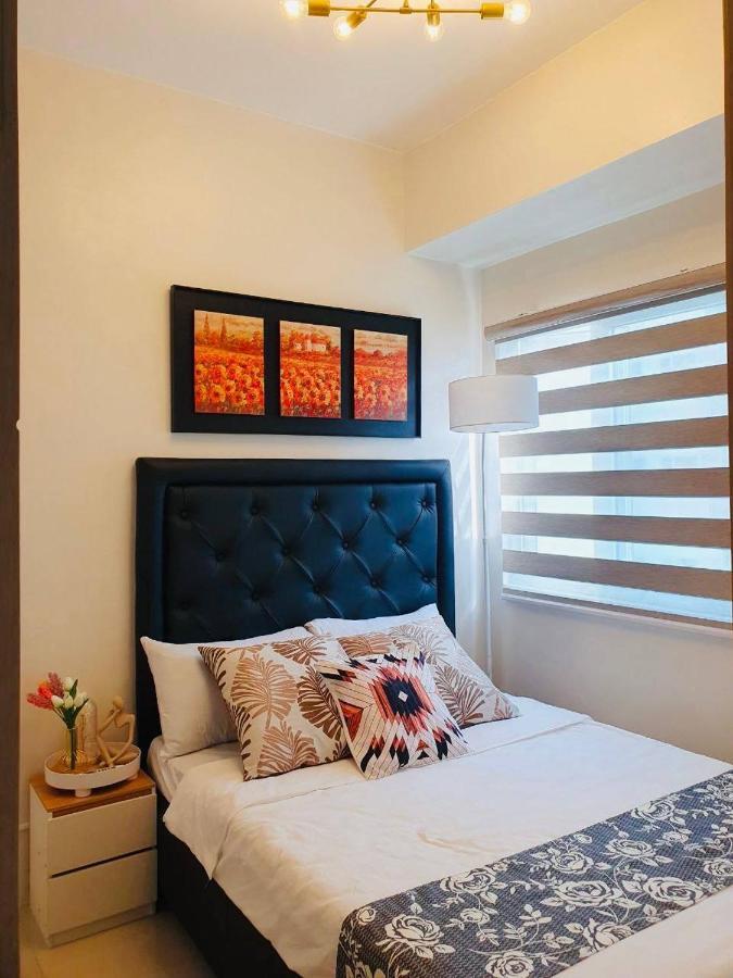 2 Bedroom Condo Vine Residences Quezon City With Pool Wifi Karaoke Board Games Netflix المظهر الخارجي الصورة
