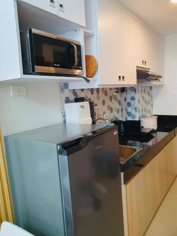 2 Bedroom Condo Vine Residences Quezon City With Pool Wifi Karaoke Board Games Netflix المظهر الخارجي الصورة