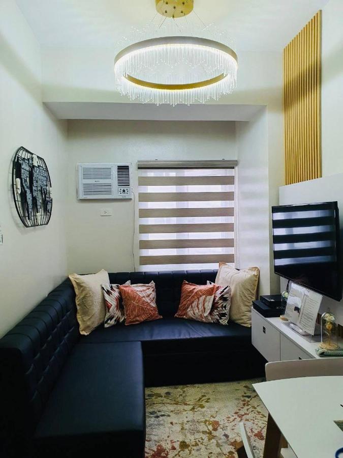 2 Bedroom Condo Vine Residences Quezon City With Pool Wifi Karaoke Board Games Netflix المظهر الخارجي الصورة