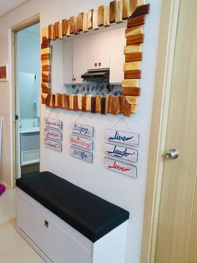 2 Bedroom Condo Vine Residences Quezon City With Pool Wifi Karaoke Board Games Netflix المظهر الخارجي الصورة
